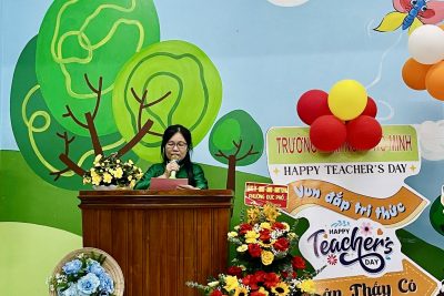 🌼 TOẠ ĐÀM KỶ NIỆM NGÀY NHÀ GIÁO VIỆT NAM 20/11  Trường Mầm non Phổ Minh  Hôm nay, trường Mầm non Phổ Minh long trọng tổ chức buổi tọa đàm kỷ niệm Ngày Nhà giáo Việt Nam 20/11 – ngày tri ân và tôn vinh những người thầy, người cô đã tận tâm, tận lực vì sự nghiệp trồng người.  Buổi tọa đàm diễn ra trong không khí ấm áp, trang trọng với sự hiện diện của: ✨ Đại diện lãnh đạo UBND Phường ✨ Ban đại diện cha mẹ học sinh ✨Cùng các cô giáo đã về hưu  ✨ Cùng toàn thể cán bộ, giáo viên, nhân viên nhà trường Tại buổi tọa đàm, nhà trường đã ôn lại truyền thống tôn sư trọng đạo, ghi nhận những nỗ lực và thành tích của các cô giáo trong năm học vừa qua; lắng nghe những chia sẻ, tâm tư nghề giáo; đồng thời đón nhận những lời chúc mừng, những đóa hoa tươi thắm từ các đại biểu và phụ huynh. 💐 Buổi tọa đàm là dịp để mỗi thầy cô thêm tự hào, thêm động lực tiếp tục cố gắng, yêu nghề và hết lòng vì những mầm xanh nhỏ bé.  Xin trân trọng cảm ơn các cấp lãnh đạo, phụ huynh và toàn thể cán bộ, giáo viên, nhân viên đã luôn đồng hành, hỗ trợ và cống hiến cho sự phát triển của nhà trường.  🌸 Kính chúc tất cả các thầy cô giáo luôn mạnh khỏe, hạnh phúc và thành công! 🌼 Chúc các bé luôn chăm ngoan, vui khỏe và tiếp tục phát triển toàn diện!  Trường Mầm non Phổ Minh #— Tự hào – Gắn kết – Yêu thương —